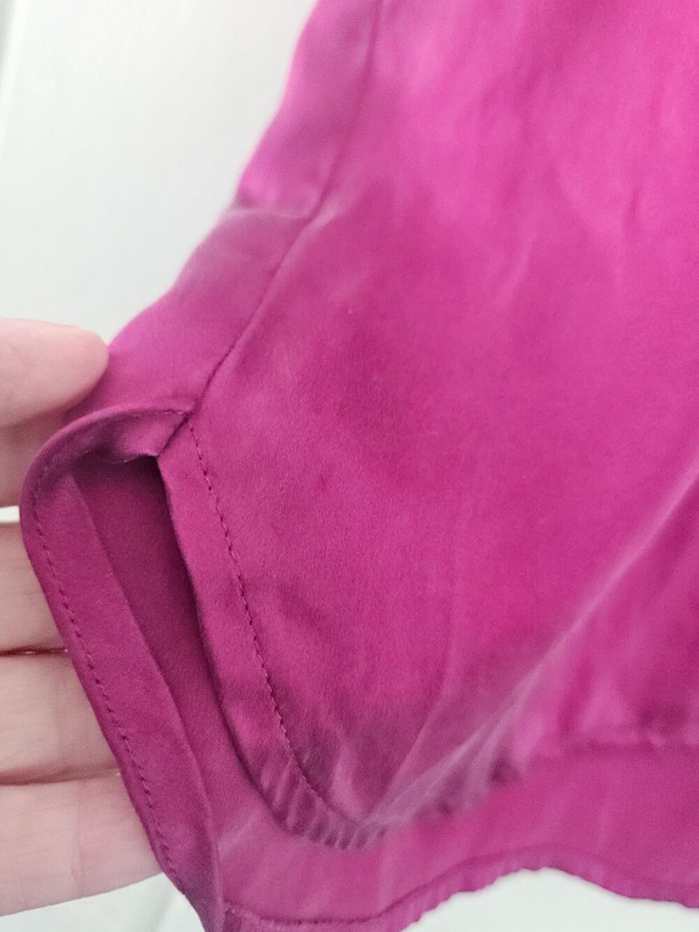 Joie 100% Silk Short Sleeve Keyhole Blouse Plum Purple Size Small - Picture 5 of 10